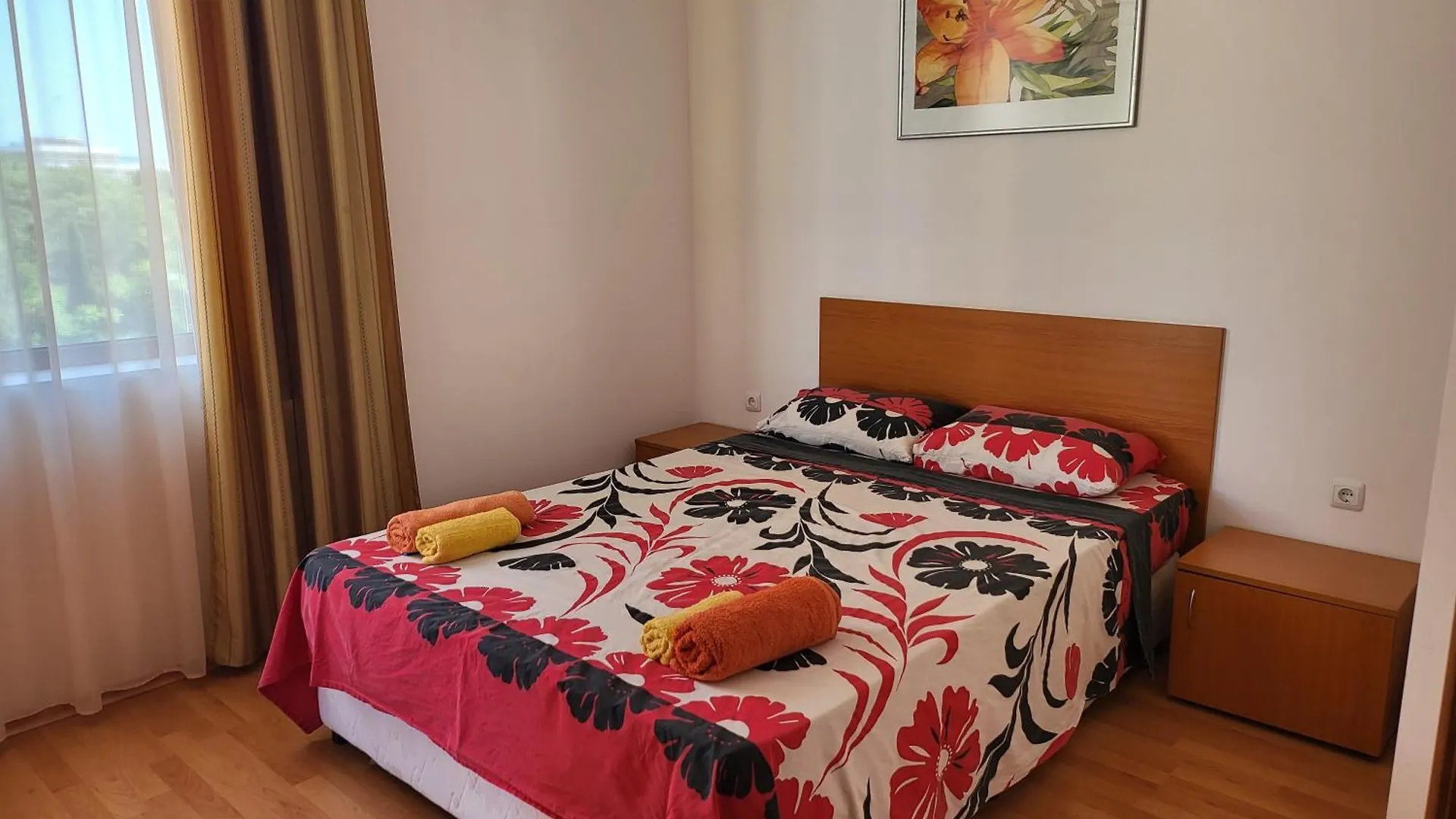 הקונטקטים של Efir Sunny Beach Holiday Apartment